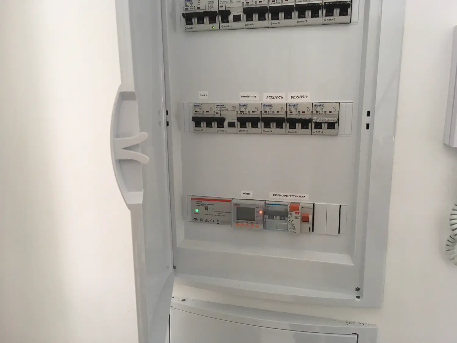 Instalación de placas solares de 6 kW en una vivienda de Albolote, Granada