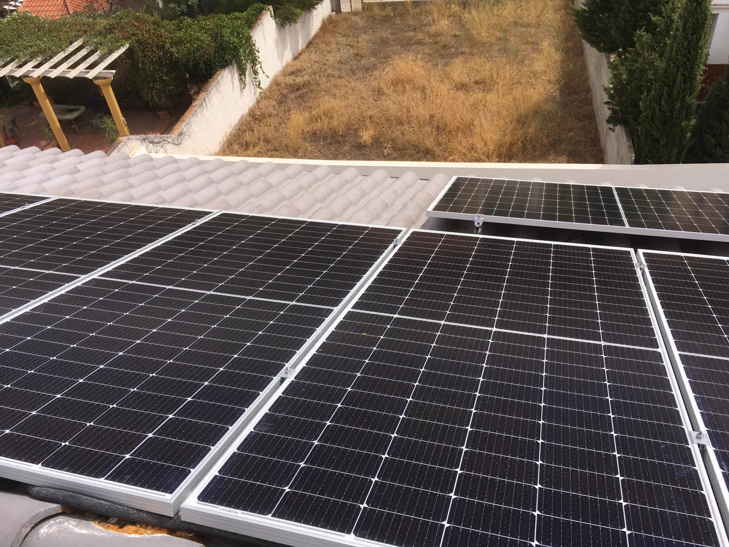 Autoconsumo de 6 kW en El Torreón realizado por Greenvoltio en Albolote, Granada